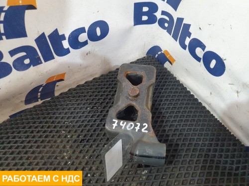 Опора переднего амортизатора правая